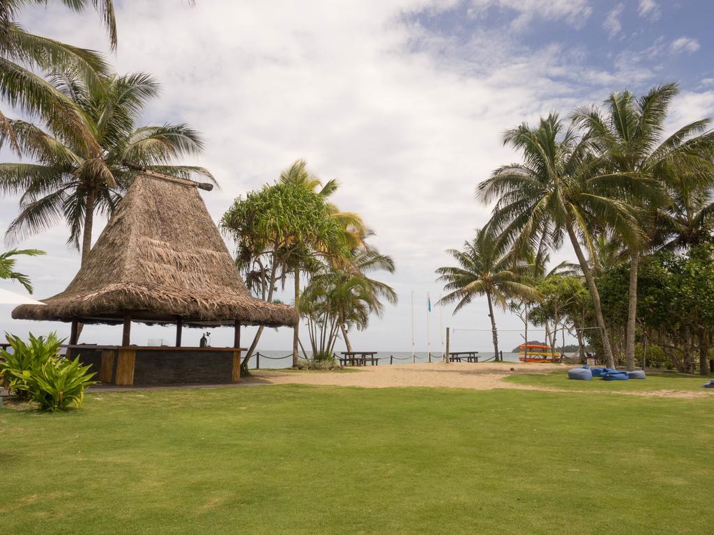 Uprising Beach Resort Pacific Harbour Eksteriør billede